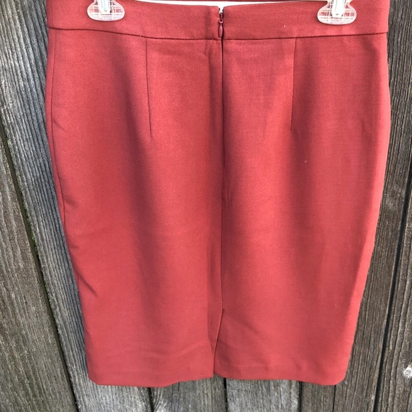 Ann Taylor Size 8 Skirt - Picture 2 of 7